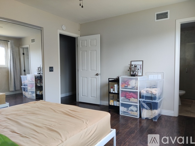 12569 Russell Avenue 1 Apartment for Rent - Photo gallery 2