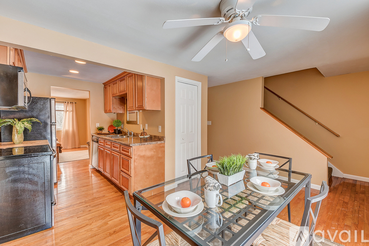 260 Robert Drive 3 Beds Townhouse for Rent - Photo gallery 4