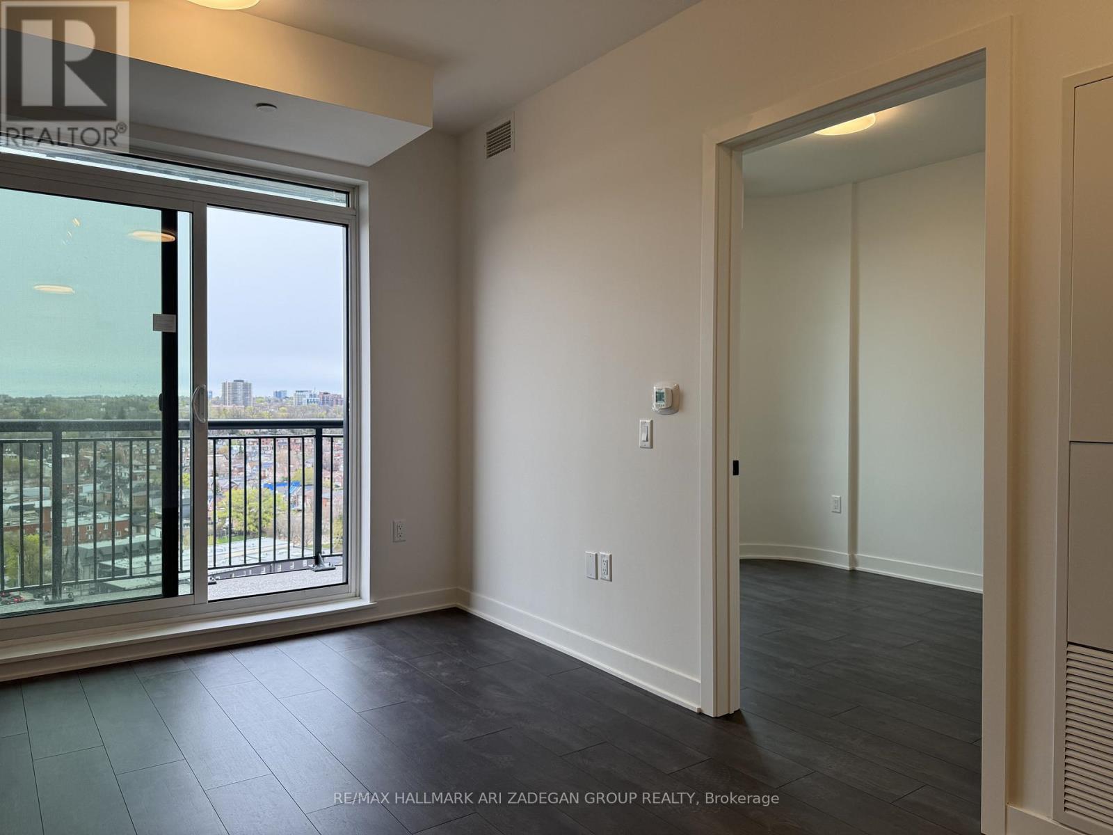 1304 - 1185 DUPONT STREET 1 Apartment, Condo, Home for Rent - Photo gallery 1