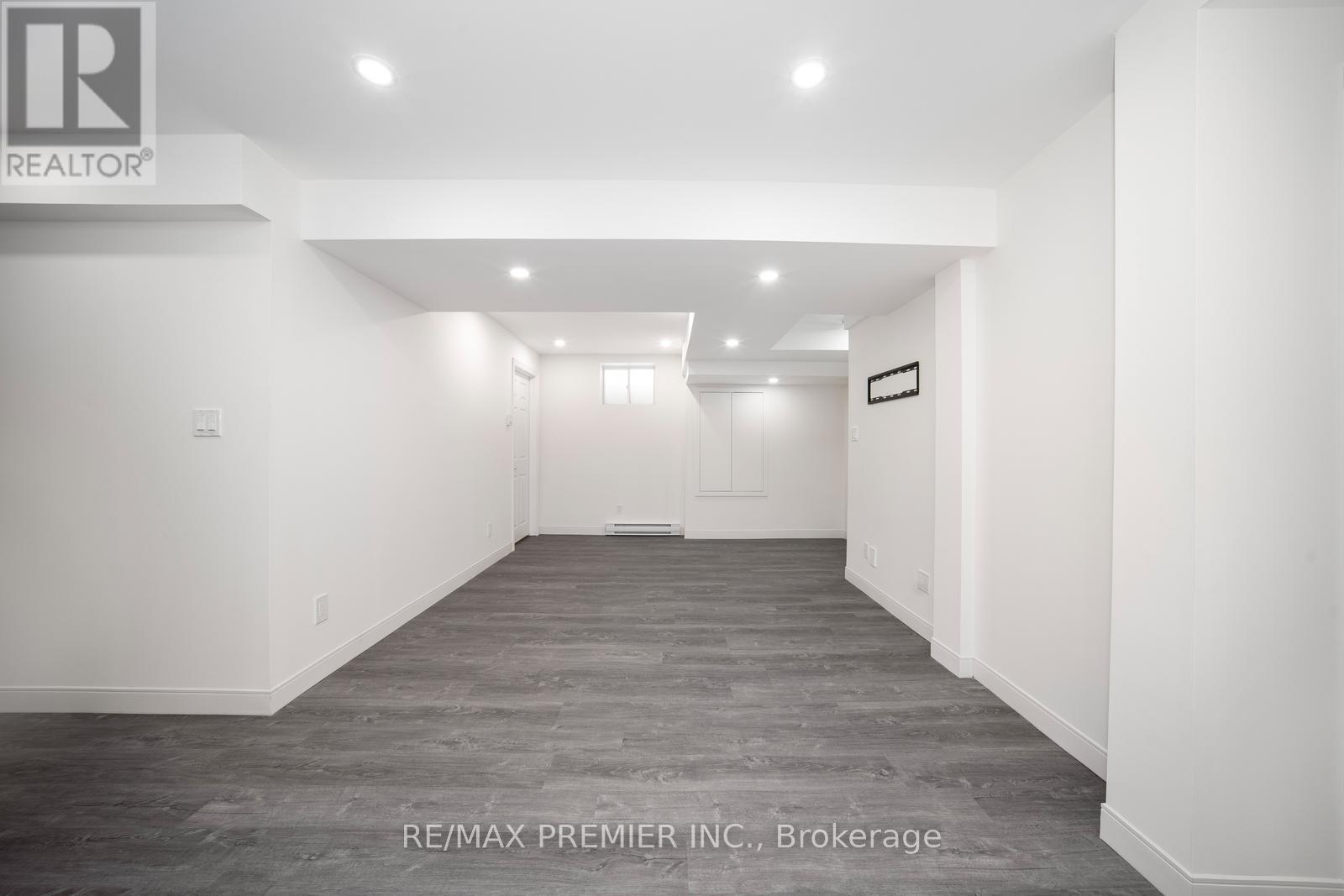 LOWER - 1058 CAMEO STREET 1 House for Rent - Photo gallery 5