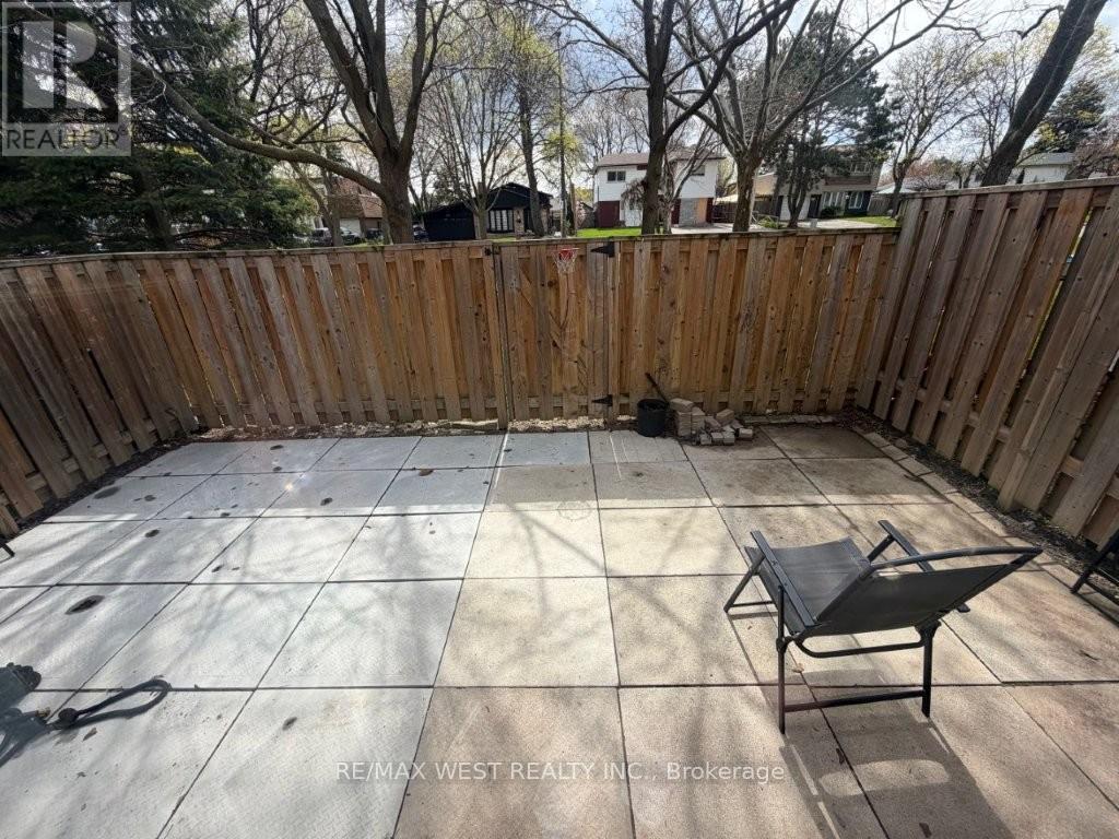 117 - 215 MISSISSAUGA VALLEY BOULEVARD 3 Beds Condo, Home, Townhouse for Rent - Photo gallery 3