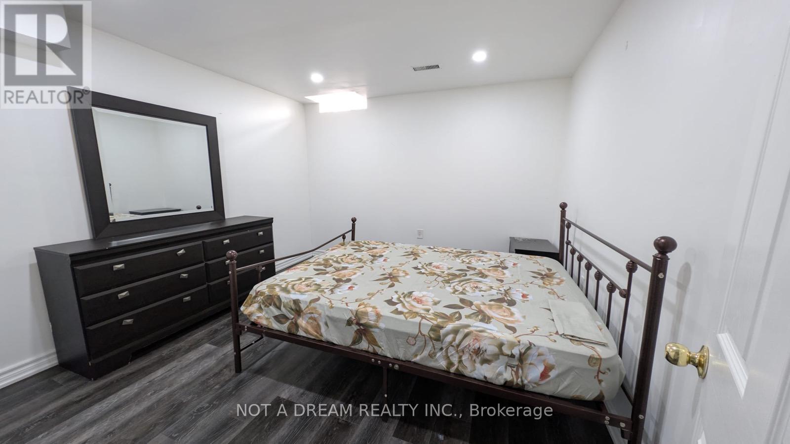 BSMT - 95 MEDLAND AVENUE 2 Beds House for Rent - Photo gallery 5