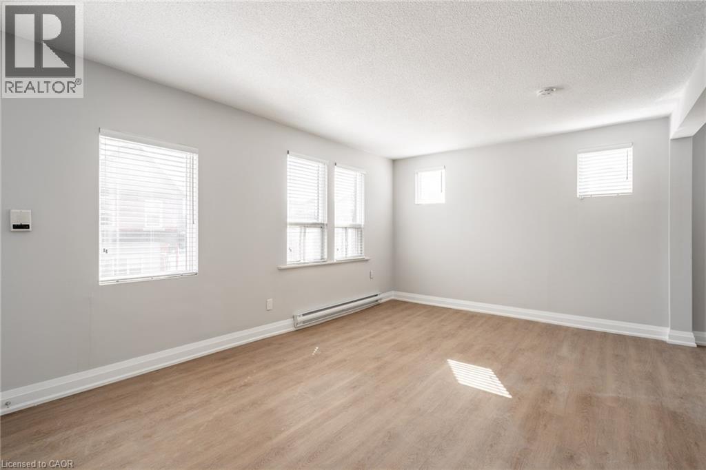 81 GIBSON Avenue Unit# 3 1 Apartment, Home for Rent - Photo gallery 3