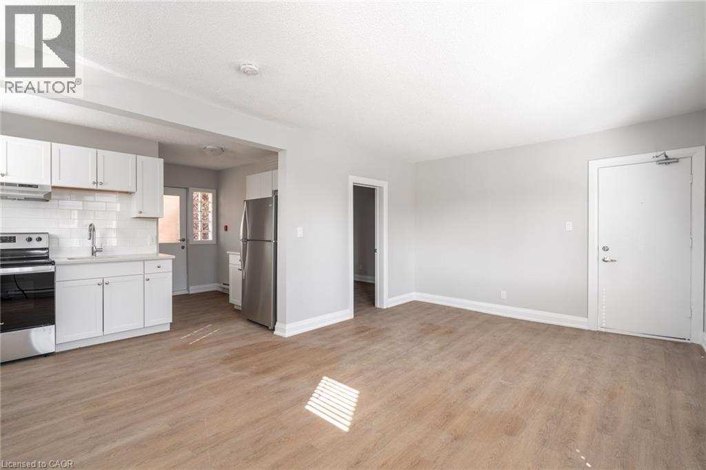 81 GIBSON Avenue Unit# 3 1 Apartment, Home for Rent - Photo gallery 4