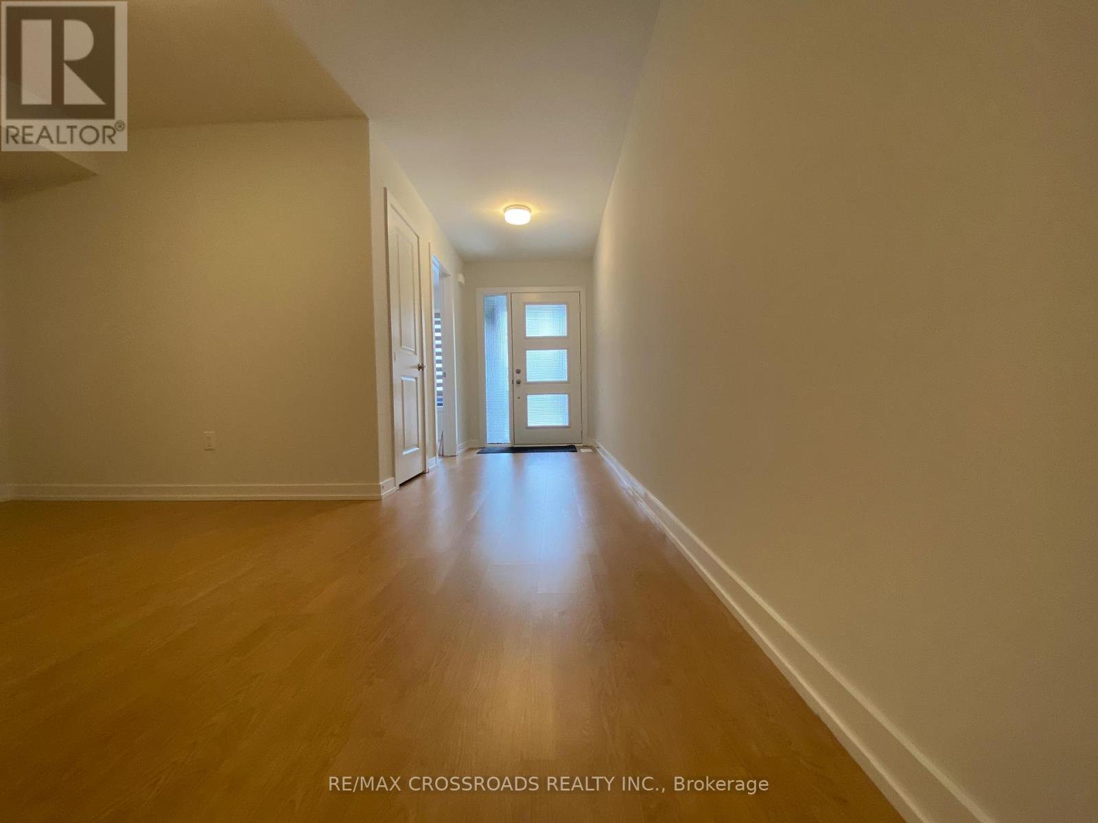 68 STAUFFER CRESCENT 4 Beds Home, Townhouse for Rent - Photo gallery 2