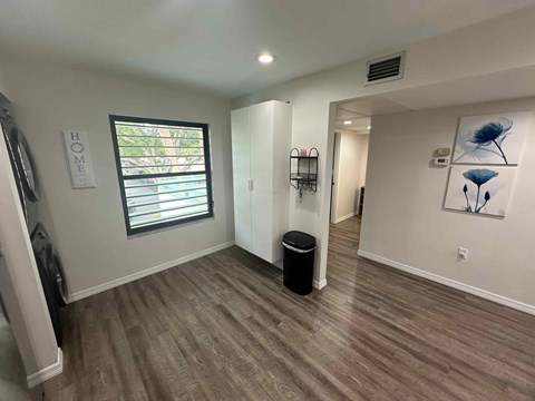 619 Spring Lakes Blvd. 2 Beds Apartment for Rent