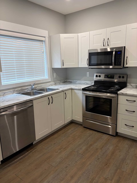 1912 Qu'appelle Boulevard - B 2 Beds Apartment for Rent