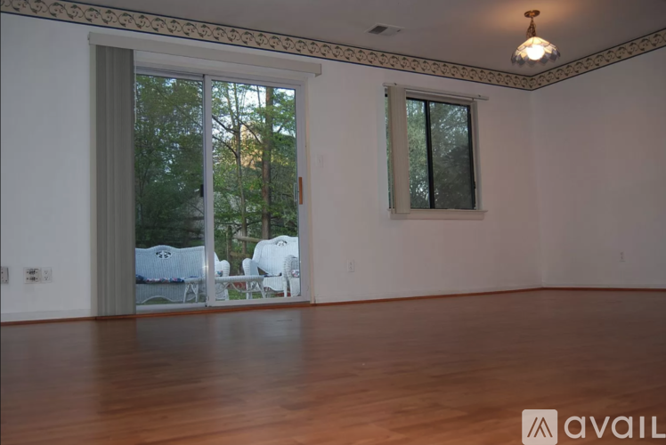 11404 Great Meadow Dr 3 Beds Single Family Home for Rent - Photo gallery 4
