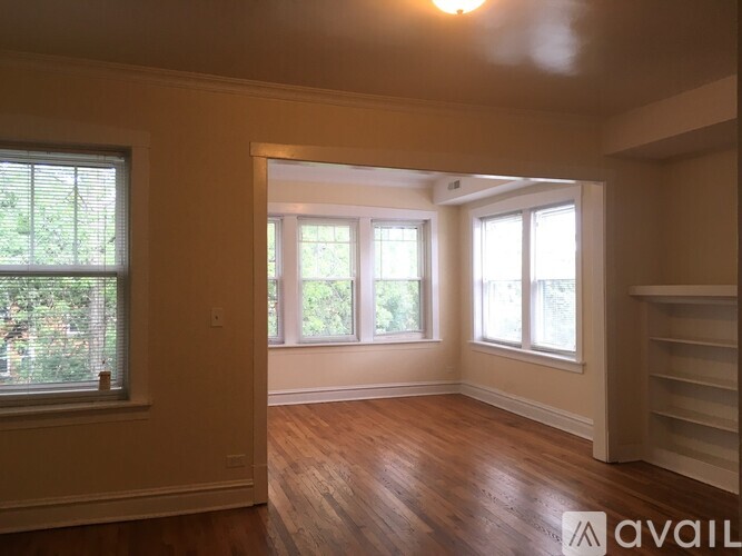 4956 N St Louis Ave 2 Beds Apartment for Rent - Photo gallery 3