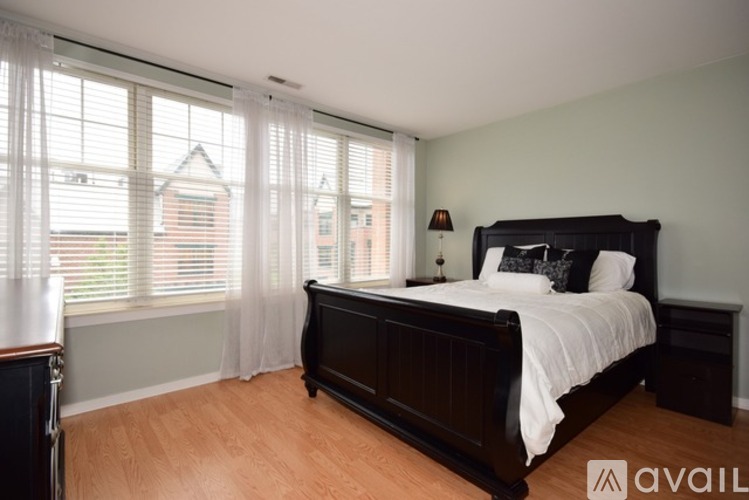 125 North Euclid Avenue 1 Condo for Rent - Photo gallery 3