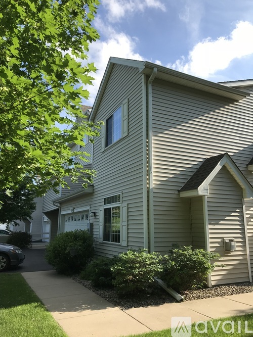 #17 Hackberry Ct. 3 Beds Townhouse for Rent - Photo gallery 1