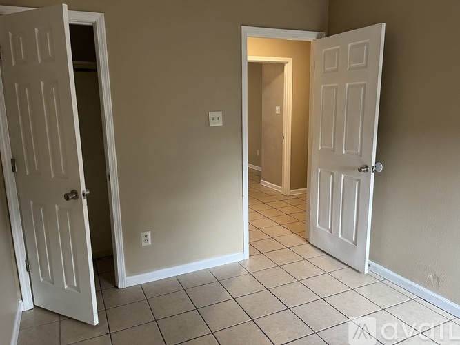 39 Blair Rd 3 Beds Apartment for Rent - Photo gallery 4