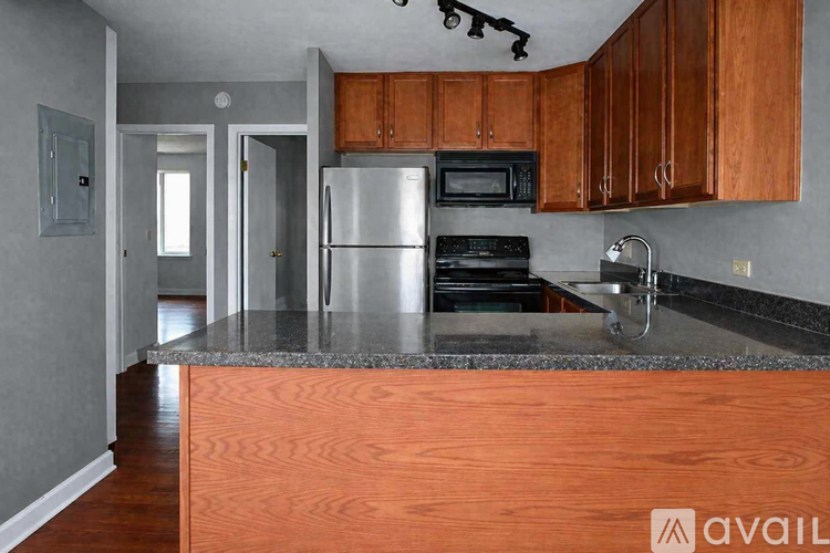 5852 Forest View Road 2 Beds Condo for Rent - Photo gallery 1