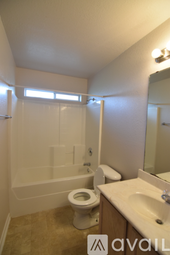 423 Brittney Way 3 Beds Apartment for Rent - Photo gallery 1