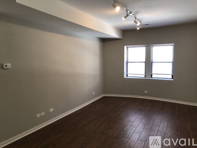 2323 W Arthur Ave 1 Apartment for Rent - Photo gallery 2