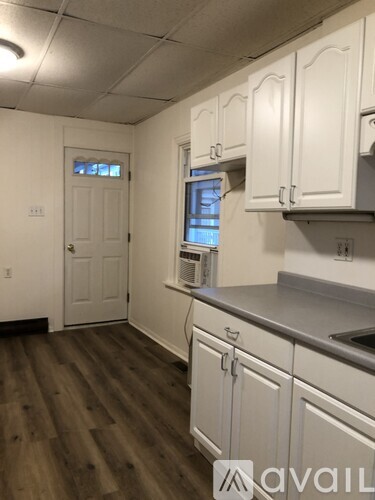 34 W Locust St 2 Beds Townhouse for Rent - Photo gallery 5
