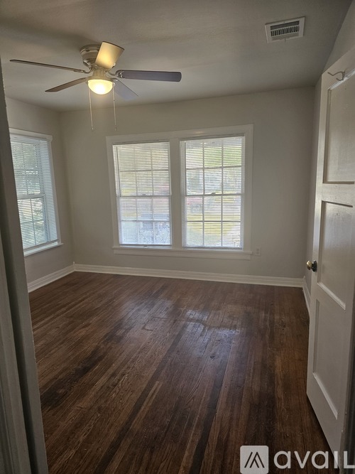 5036 Locke Avenue 2 Beds Single Family Home for Rent - Photo gallery 4