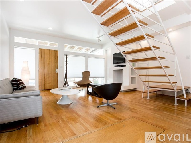 372 Lehigh Avenue 2 Beds Single Family Home for Rent - Photo gallery 3