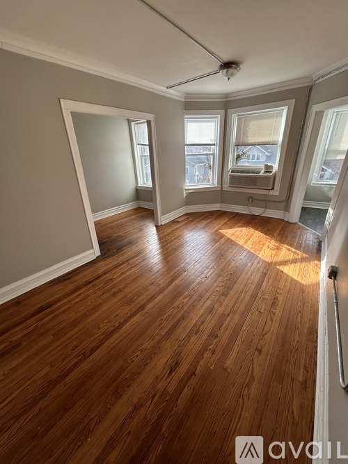5945 Hyslop Pl 1 Apartment for Rent - Photo gallery 1