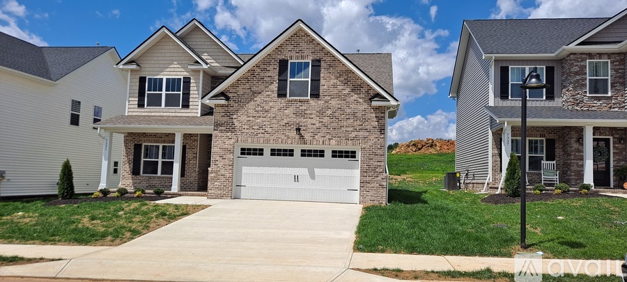 7331 Freedom Bell Ave 4 Beds Single Family Home for Rent - Photo gallery 1