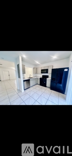 540 Northeast 5th Lane 2 Beds Single Family Home for Rent - Photo gallery 2