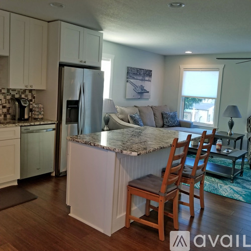 427 12th Ave N 1 Apartment for Rent - Photo gallery 5