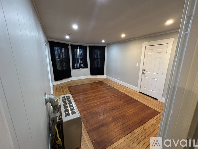 17R Laurel Street 1 Apartment for Rent - Photo gallery 1