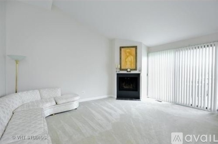 80 Cedar Ridge 2 Beds Condo for Rent - Photo gallery 3