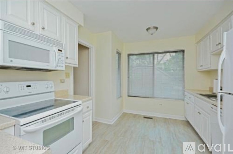 80 Cedar Ridge 2 Beds Condo for Rent - Photo gallery 4