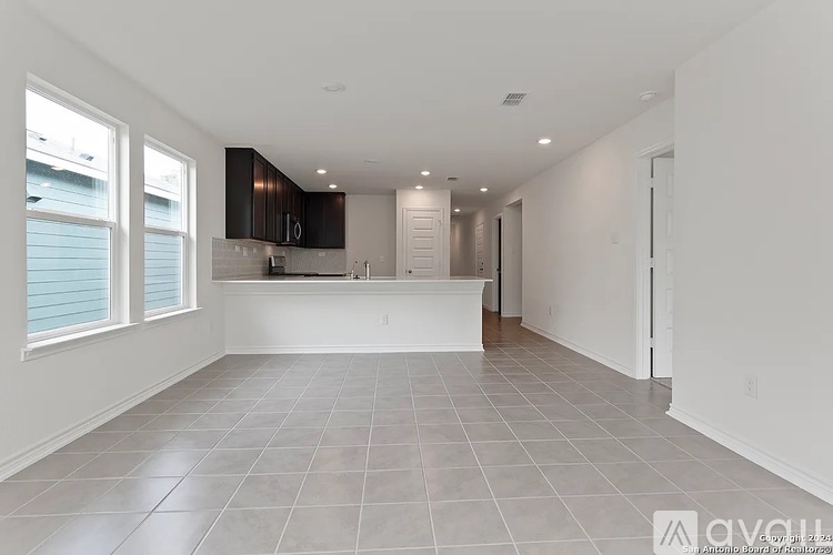4550 Otra Otra Dr 3 Beds Single Family Home for Rent - Photo gallery 2