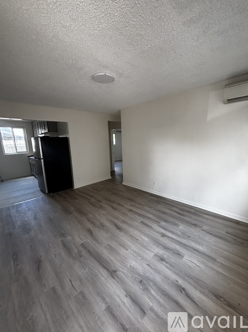 1517 West 28th Street 2 Beds Apartment for Rent - Photo gallery 1