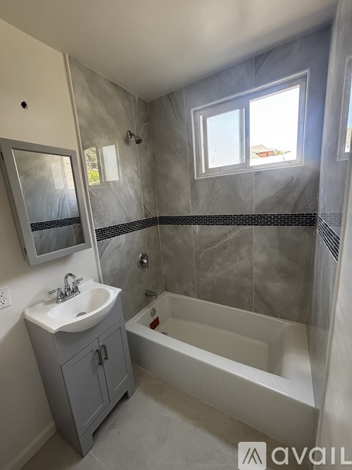 1517 West 28th Street 2 Beds Apartment for Rent - Photo gallery 4