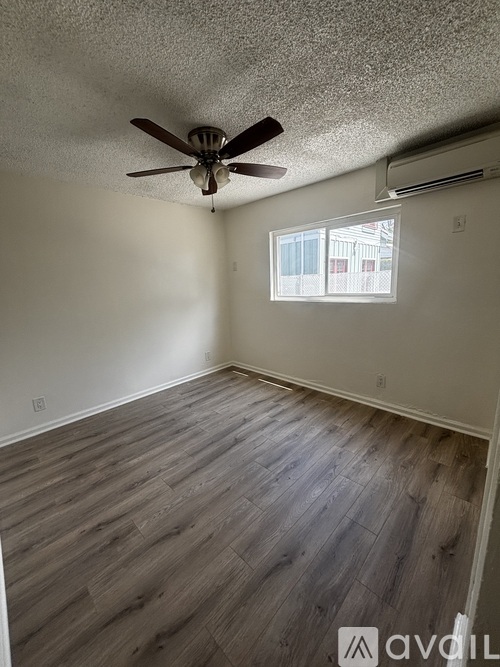 1517 West 28th Street 2 Beds Apartment for Rent - Photo gallery 5
