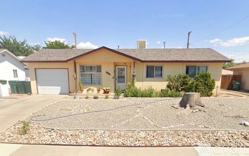 1408 South Camina Contenta 3 Beds Single Family Home for Rent - Photo gallery 5