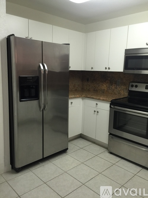 10901 NW 83rd St 3 Beds Condo for Rent - Photo gallery 1