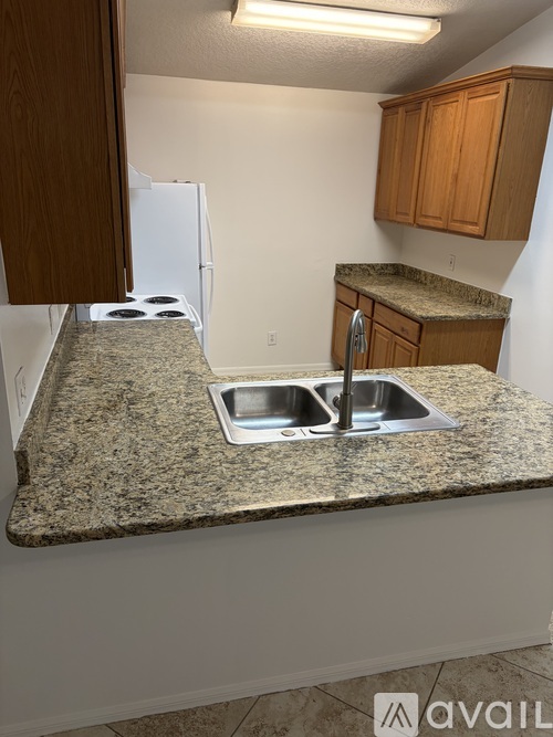 4401 Longshore Drive 3 Beds Single Family Home for Rent - Photo gallery 3