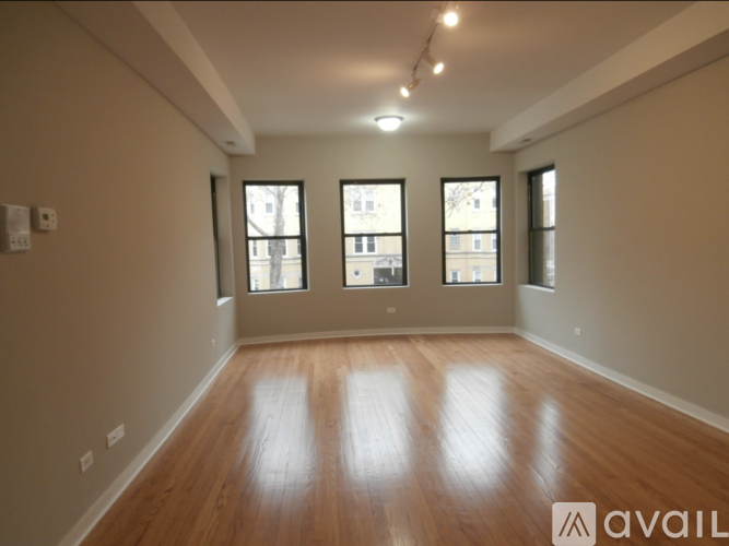 2325 W Arthur Ave 3 Beds Apartment for Rent - Photo gallery 1