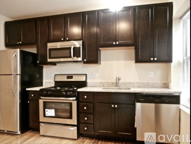 2325 W Arthur Ave 3 Beds Apartment for Rent - Photo gallery 3