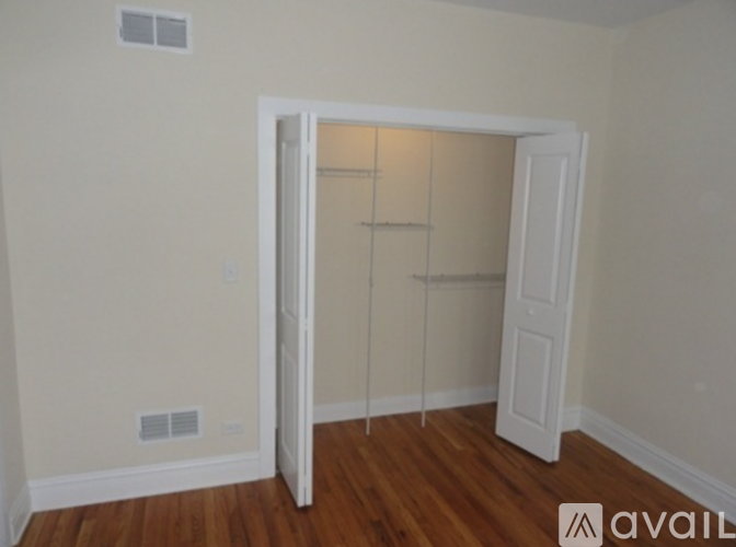 4954 N St Louis Ave 2 Beds Apartment for Rent - Photo gallery 5