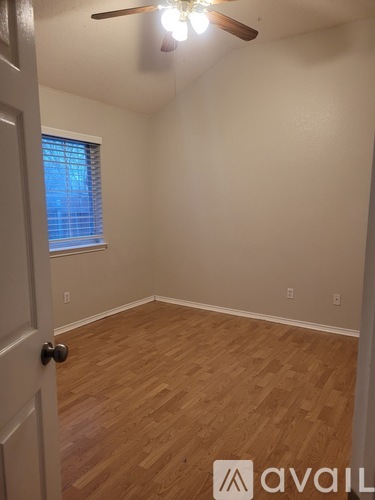 7861 Waxwing Circle West 4 Beds Single Family Home for Rent - Photo gallery 4