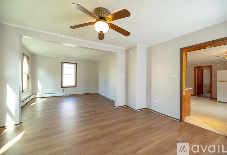23 Lafayette Street 3 Beds Apartment for Rent - Photo gallery 2