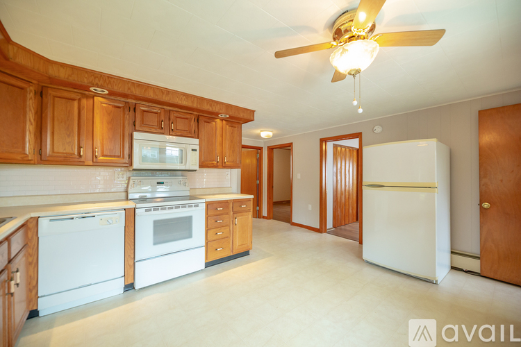 23 Lafayette Street 3 Beds Apartment for Rent - Photo gallery 3