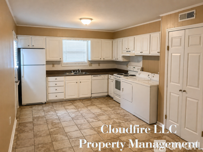 202 James Cir 2 Beds Apartment for Rent - Photo gallery 2