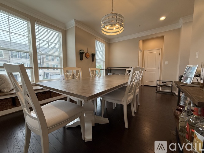 5644 Scott Ridge Pl 4 Beds Apartment for Rent - Photo gallery 4
