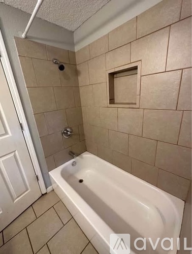 8713 East 77 Terrace 3 Beds Single Family Home for Rent - Photo gallery 2