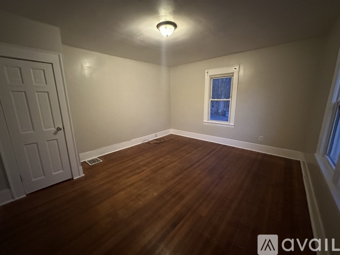 126 Westwood Ave 2 Beds Apartment for Rent - Photo gallery 5