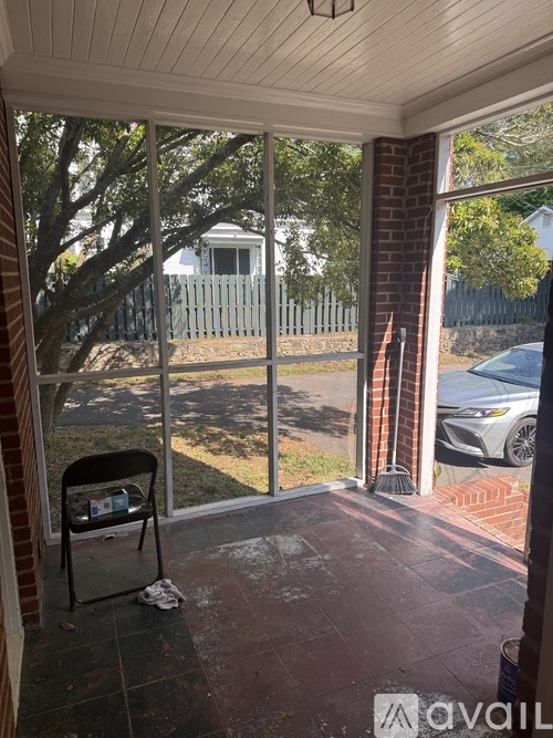 301 Plymouth Drive 2 Beds Townhouse for Rent - Photo gallery 3