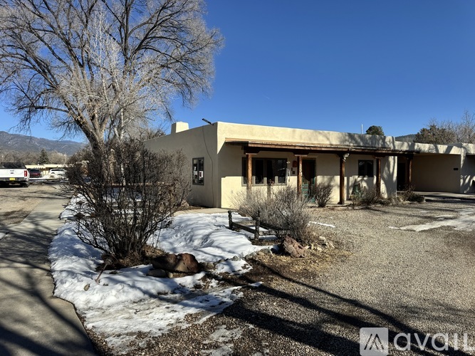 413 Valverde St 2 Beds Apartment for Rent - Photo gallery 1