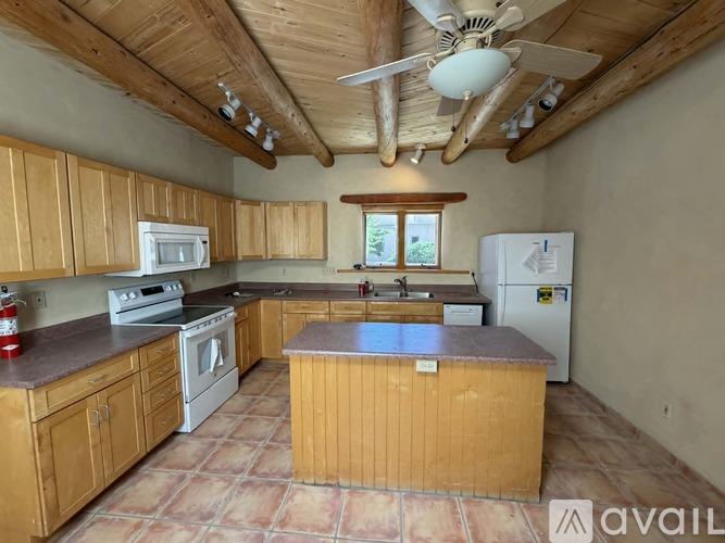 413 Valverde St 2 Beds Apartment for Rent - Photo gallery 3