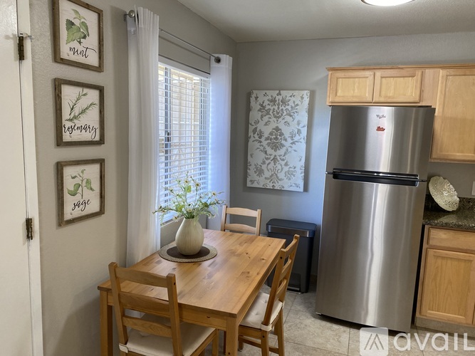 840 South Langley Avenue 1 Condo for Rent - Photo gallery 2